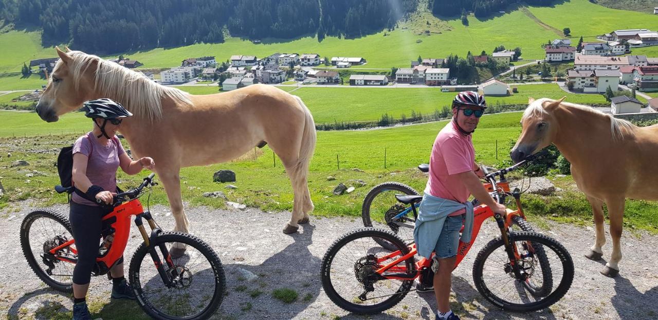 Apart Lenz Ischgl Buitenkant foto